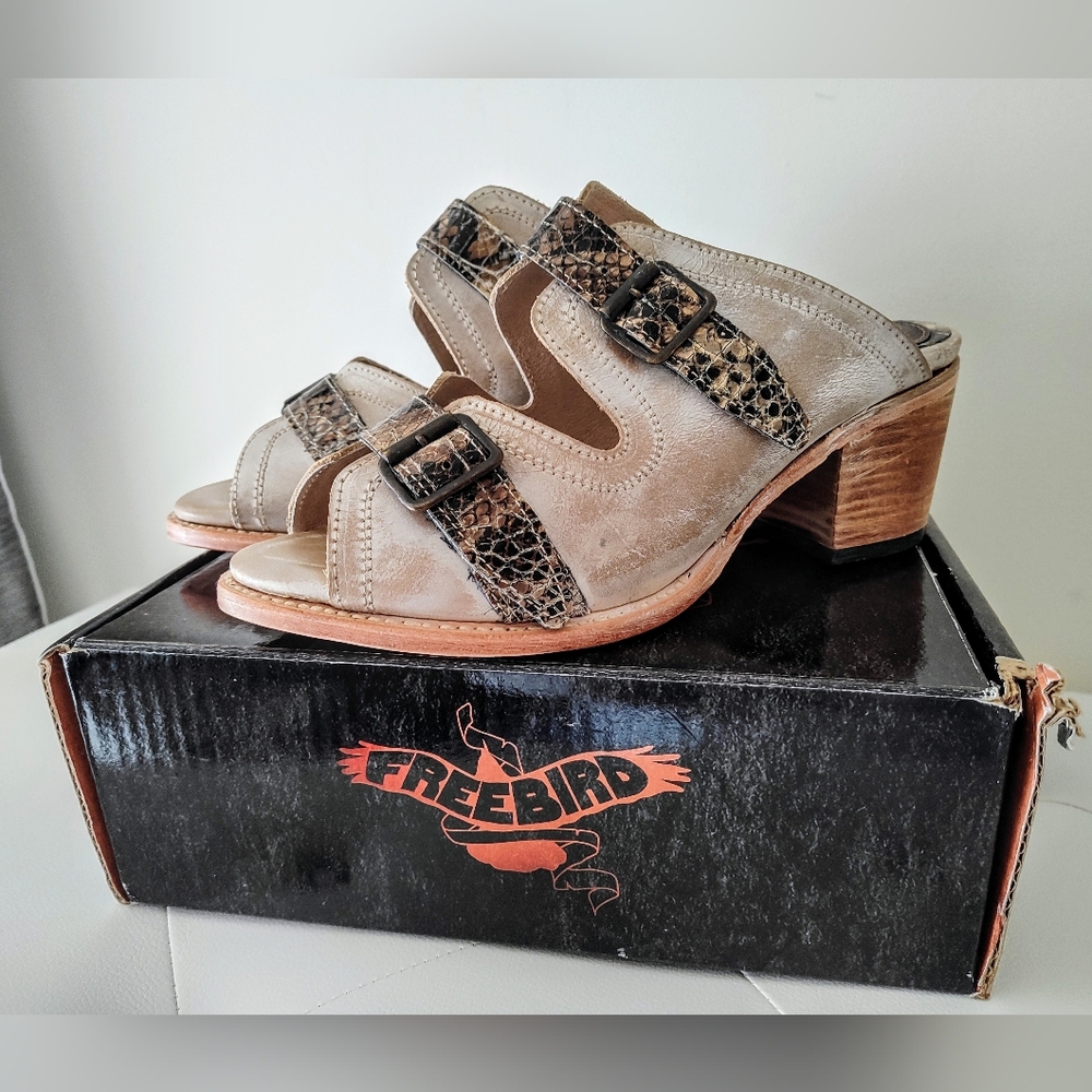 ~FREEBIRD🤎Caprice Mules~~